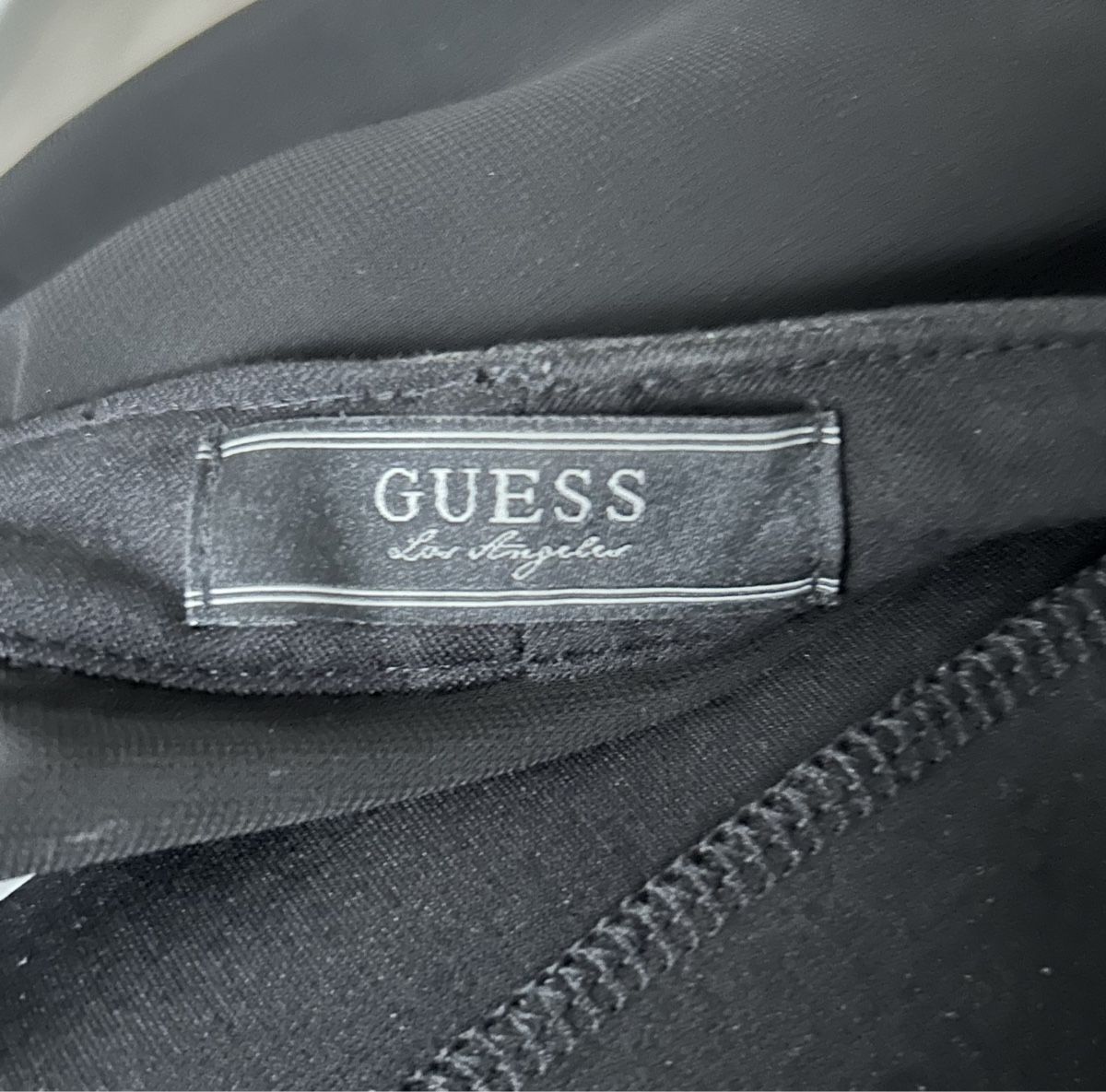Guess Robes: Kleid GUESS – D'occasion à Rehetobel par bodystyl 2