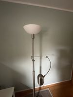 Stehlampe Metall mit Leseleuchte, gut erhalten, dimmbar