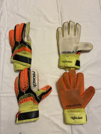 2 Paar Goaliehandschuhe / Torwarthandschuhe
