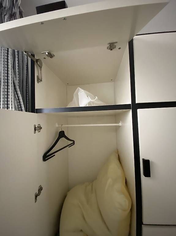Armoires: Kleiderschrank – D'occasion à Krauchthal par ann_k58v 1