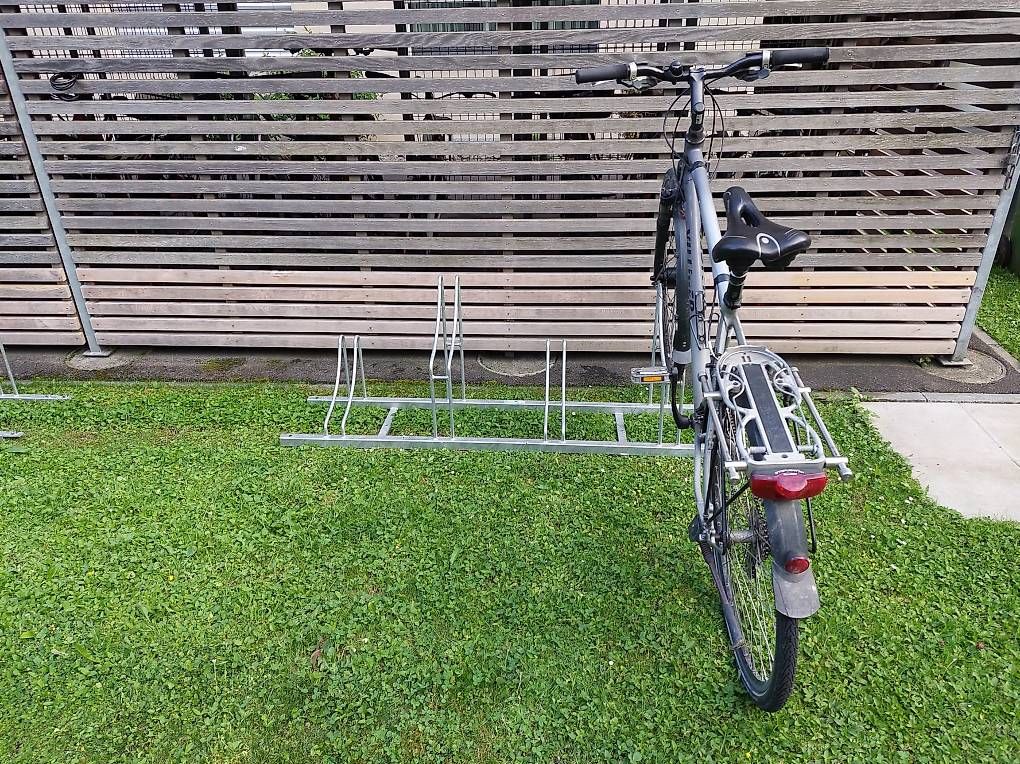 Cavalletti per biciclette: 4er Veloständer Velopa – Usato da Altdorf UR venduto da edithJ01