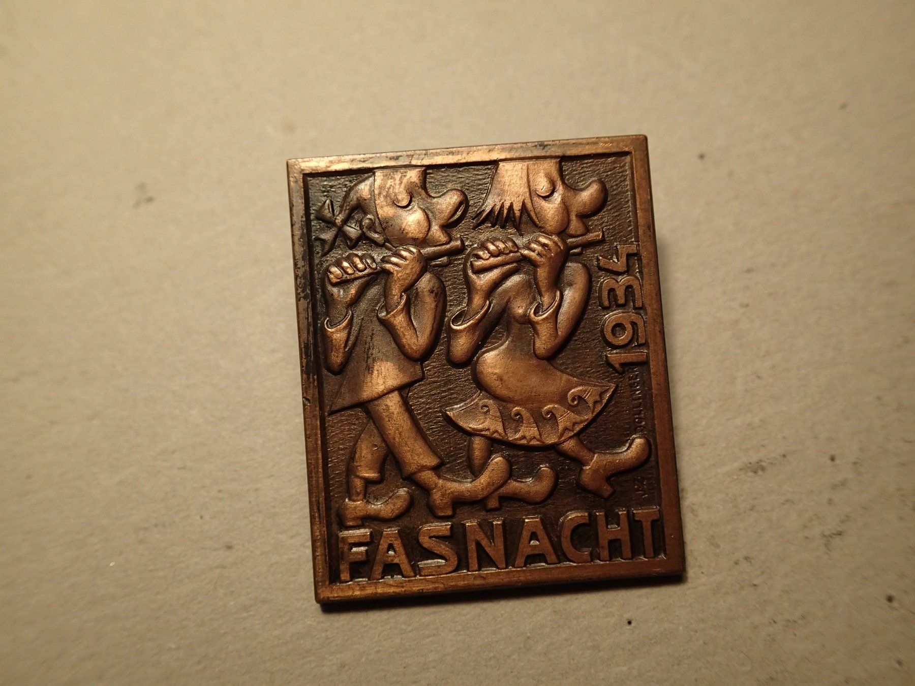 Basler Placchette & Badge: Blaggedde  1934  Basel – Usato da Allschwil venduto da Salus17