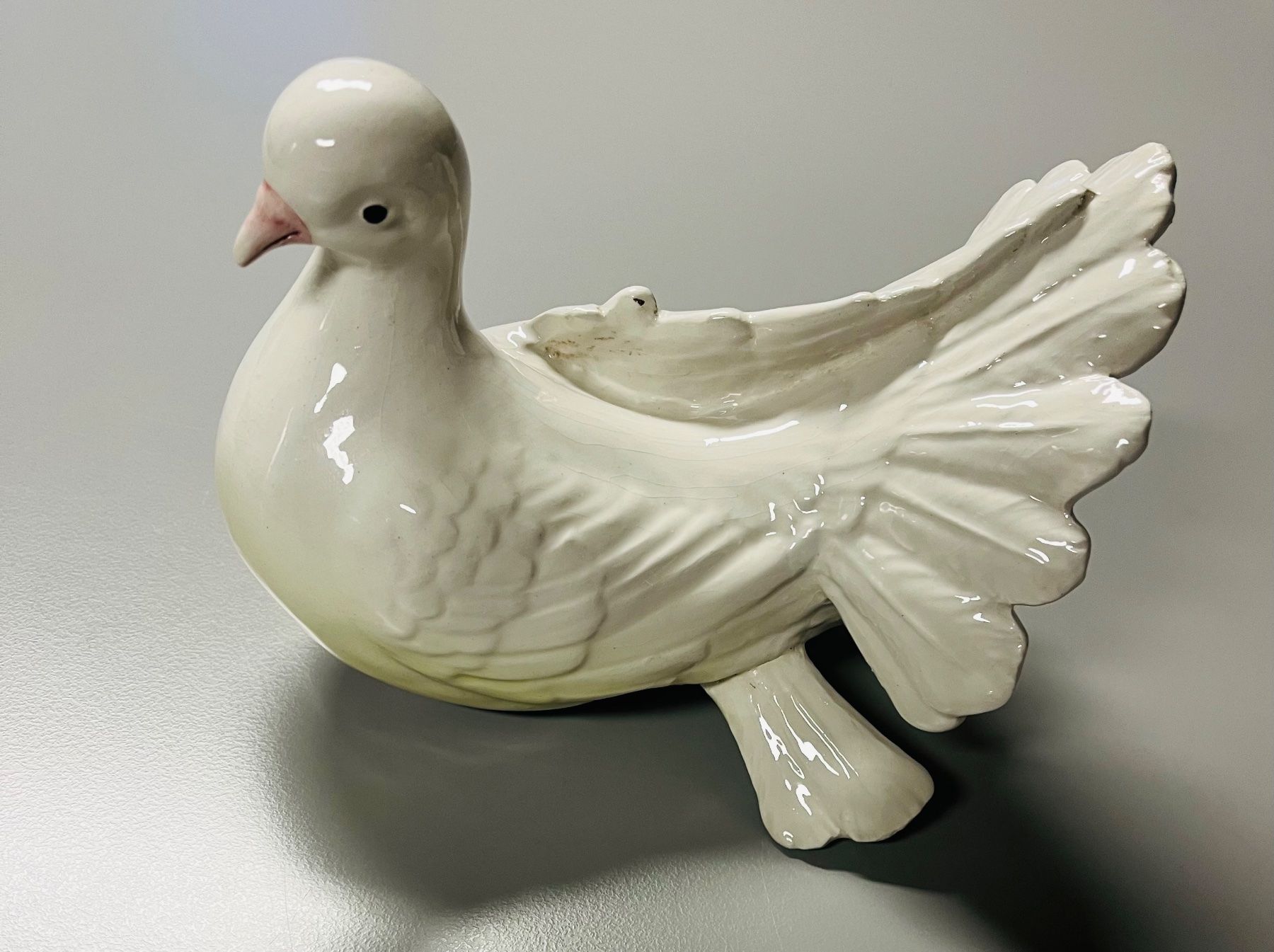 Statuette: Weisse Taube aus Keramik – Usato da Allschwil venduto da ILLUGO 1