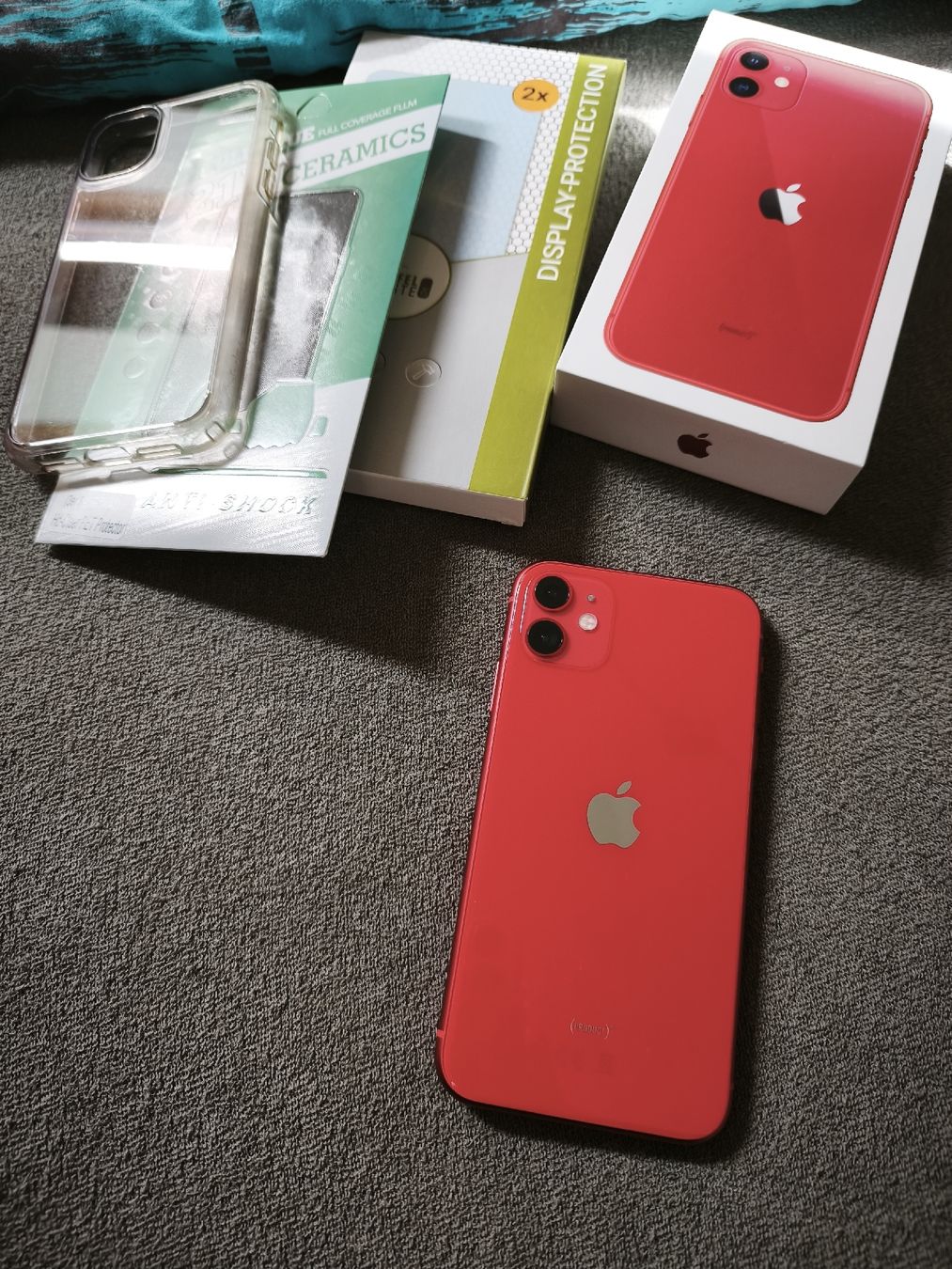 Apple Telefoni cellulari / Smartphones: iPhone 11 256 GB Product Red – Usato da Zeglingen venduto da Vanillacoke