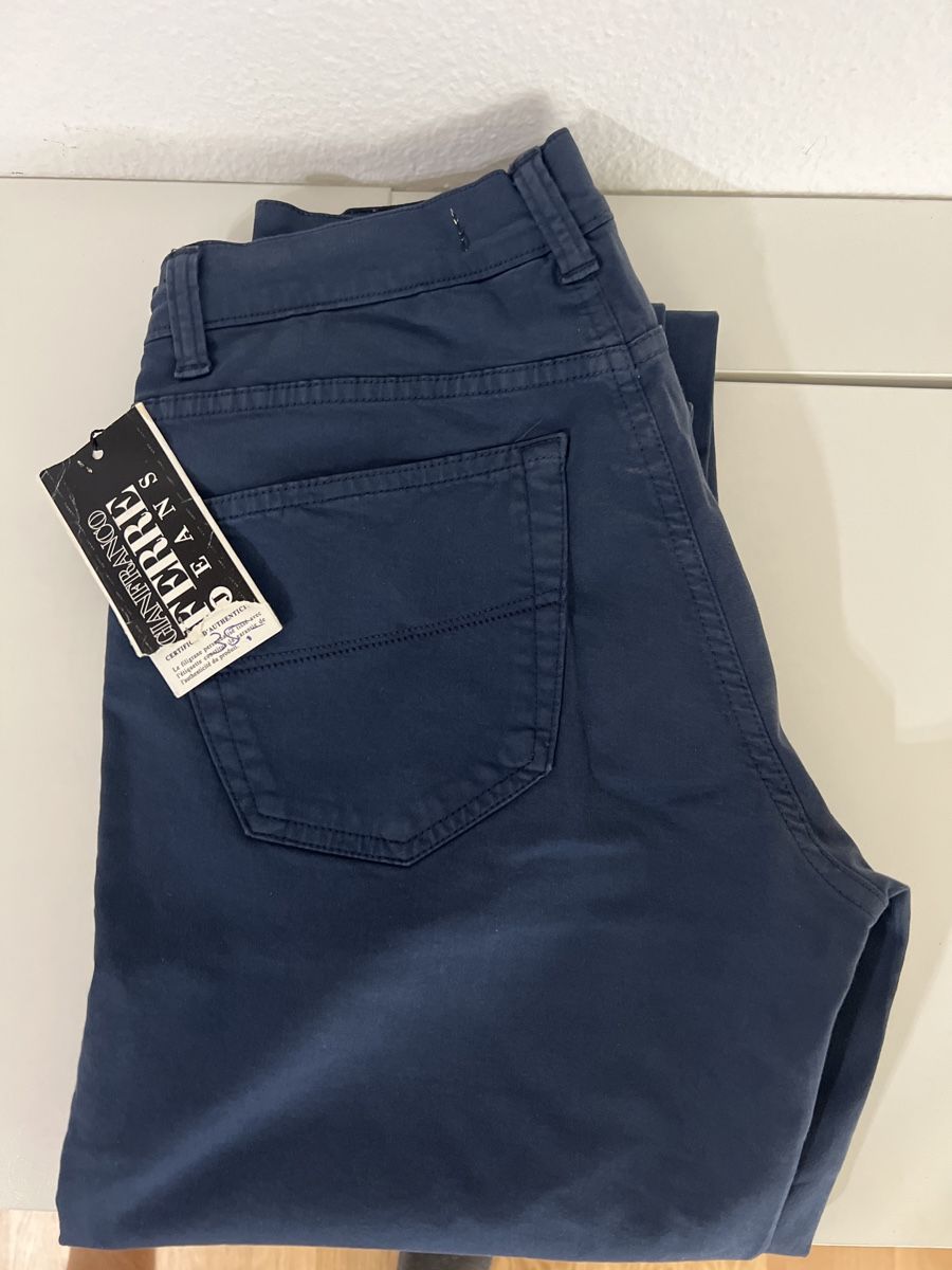 Gianfranco Ferre Jeans: NEUE Gianfranco Ferré Jeans Gr. 28 – Nuovo e nell'imballaggio originale da Meilen venduto da sculptur