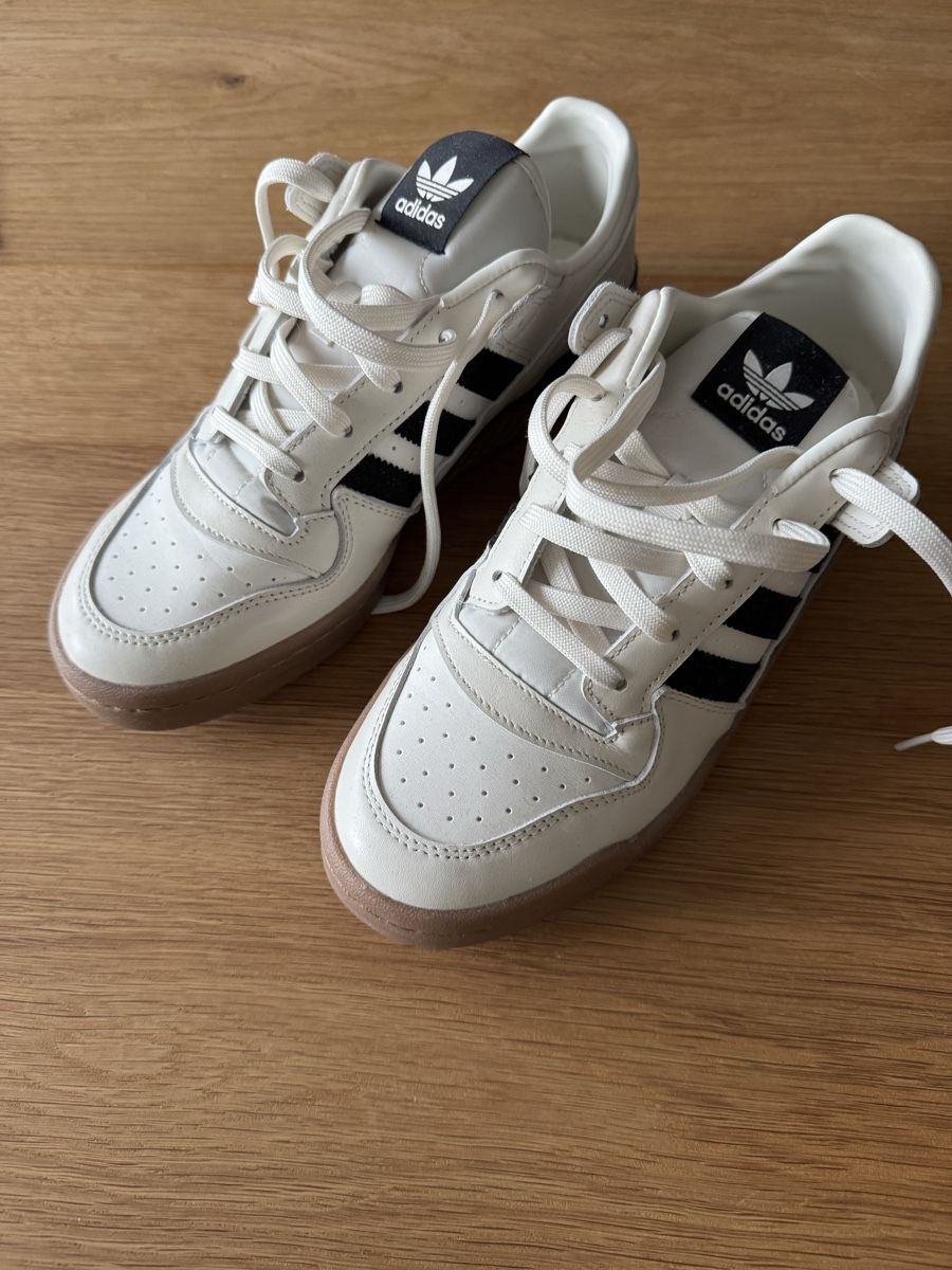 Herrenschuhe: Adidas Sneaker Herren – Neu und originalverpackt aus Thun von Martin2201 1