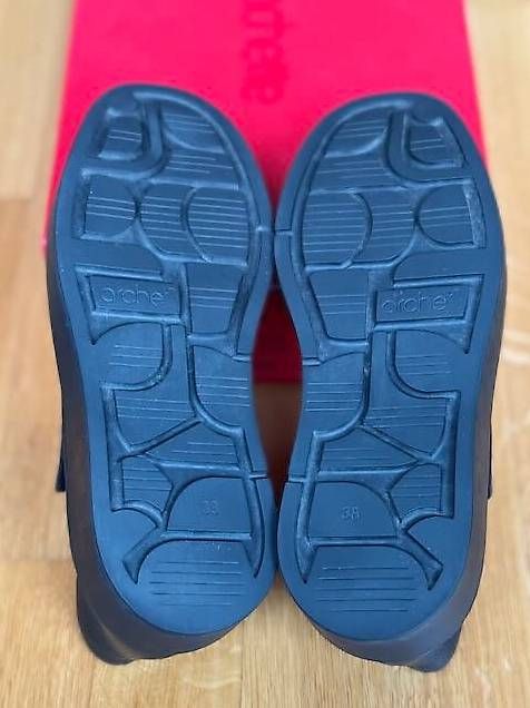Scarpe da donna: achette Boots, Gr. 38, Schwarz – Usato da Belp venduto da mar_d6w8 3