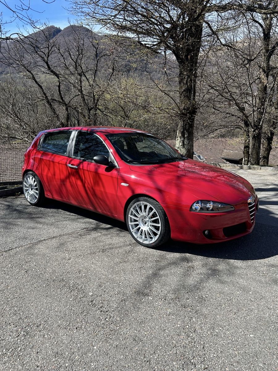 Alfa Romeo Autos: Alfa Romeo 147 2.0 Ti – Gebraucht aus Insone von teo_dh9r