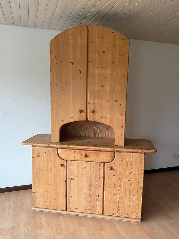 Schränke: Antiker Schweizer Bauernschrank – Gebraucht aus Stallikon von MariJ4