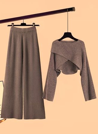 Kuscheliges Strick-Set, Hose und Pullover - plus 1x Hose
