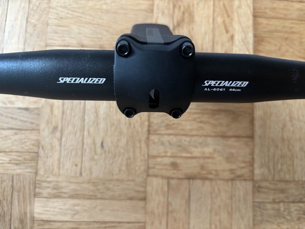 Specialized Pezzi di ricambio: SPECIALIZED Handlebar 44 cm + Stem 110 mm – Usato da Zürich venduto da aod_x8t8 1