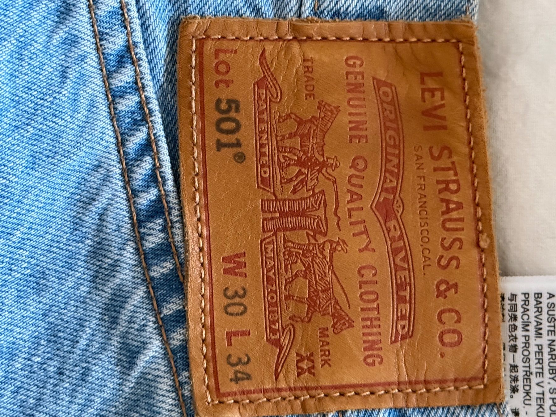 Levi's Jeans: Jeans LÉVIS  501 30/34 – Usato da Lugnorre venduto da asi_y5s8 4