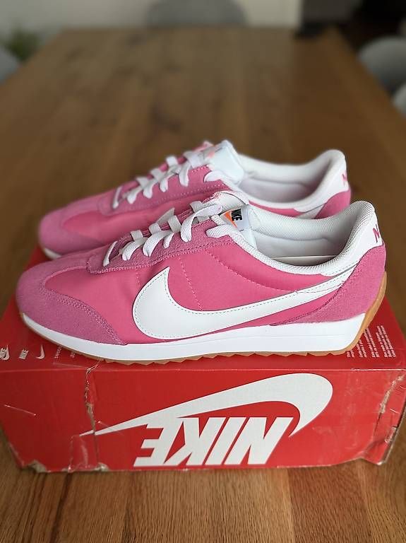 Schuhe für Mädchen: Nike Pacific / Pink / Sneaker / Neu – Gebraucht aus Uttwil von gol_85mj