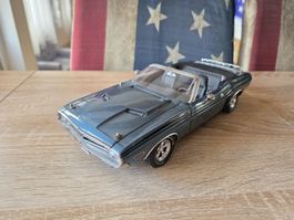 70'Dodge Challenger R/T Conv. 1:18  Greenlight