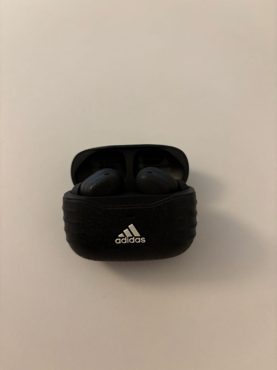 Cuffie: Adidas True Wireless Bluetooth Kopfhörer inkl. Ladecase – Usato da Geroldswil venduto da ele_7hkp 1