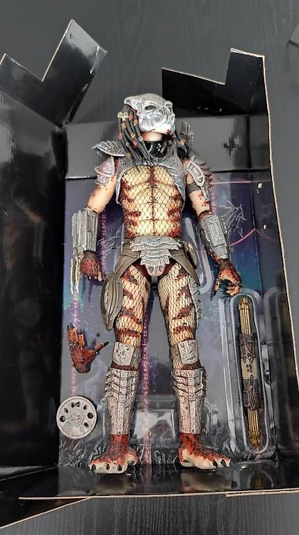 Figuren: NECA Predator 2  Guardian Predator 1/4 Scale Figur (45cm) – Gebraucht aus Bäch SZ von ram_sy9m 1