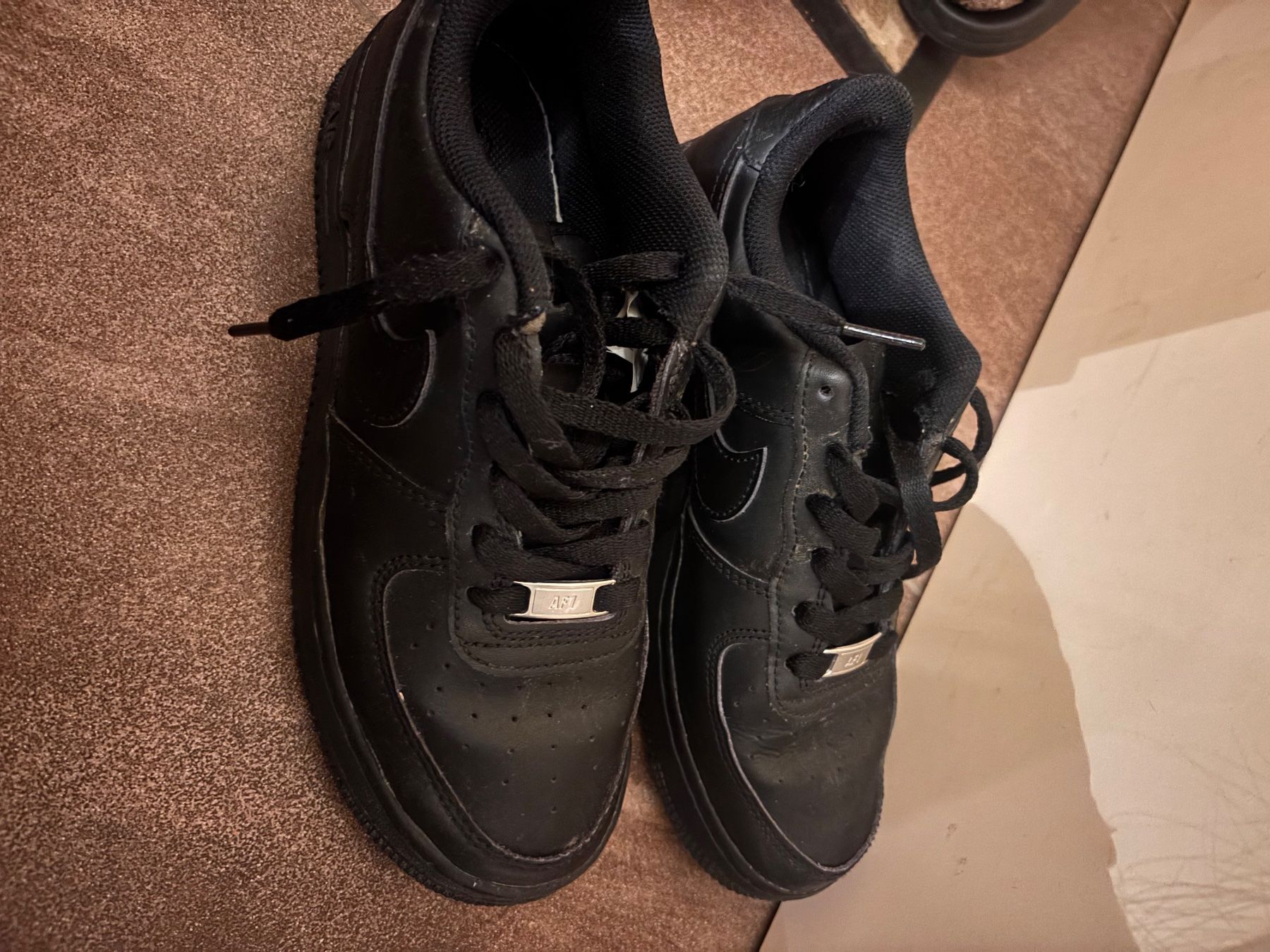 Nike Herrenschuhe: Airforce Nike – Gebraucht aus Selzach von 20f_cg85