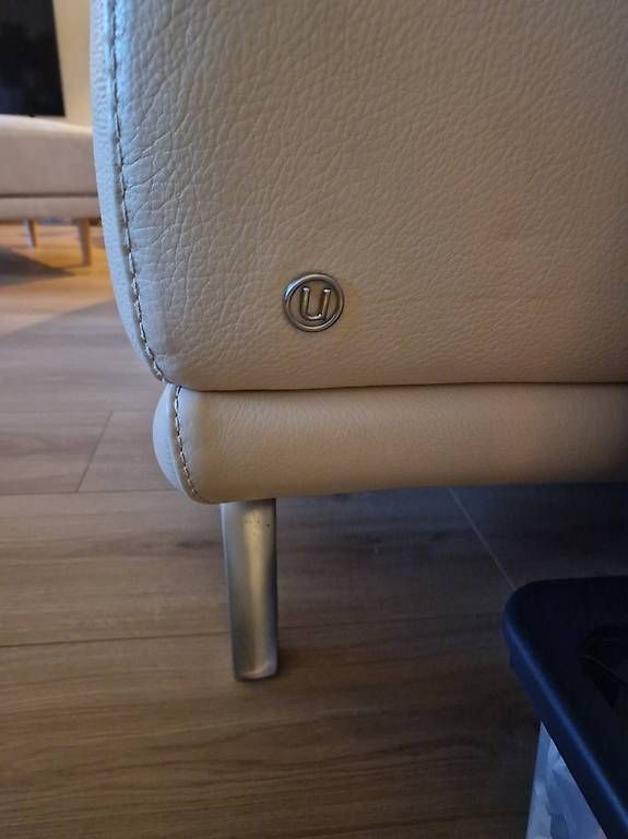 Divani: Canapé contemporain Natuzzi – Usato da Cugy VD venduto da deb_7ln6 3