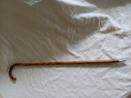 Canne ancienne petite en bois, Combloux avec edelweiss