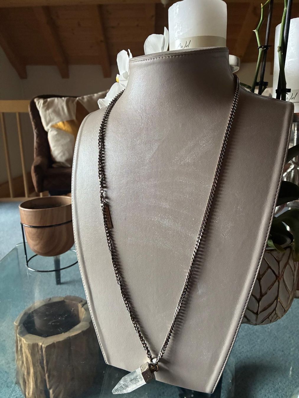 Givenchy Colliers: Givenchy – Neuf (Voir description) à Rümlang par har_z6qv 2