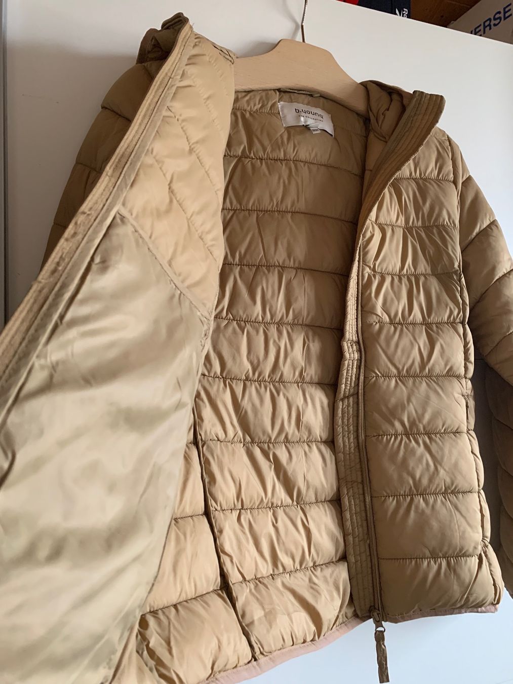 Jacken: Doudoune b.young Zalando beige T.40 – Gebraucht aus Perroy von barballalla 2