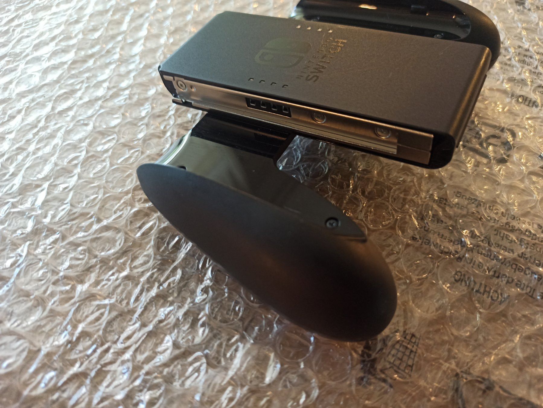 Nintendo Controller: Original Nintendo Switch Joy-Con Grip NSW – Gebraucht aus Oberweningen von mar_87mx 1