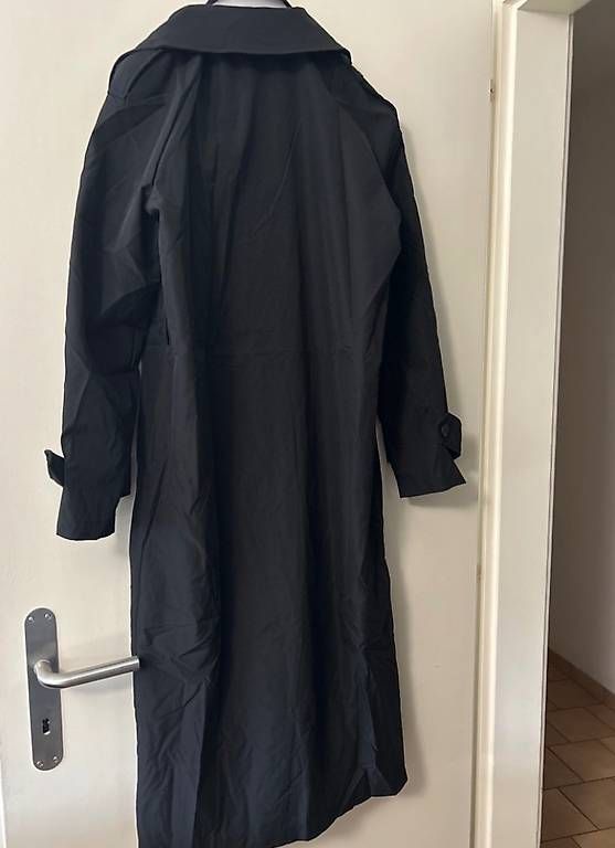 Cappotti: Manteau noir – Usato da Yverdon-les-Bains venduto da rca_d2cf 1