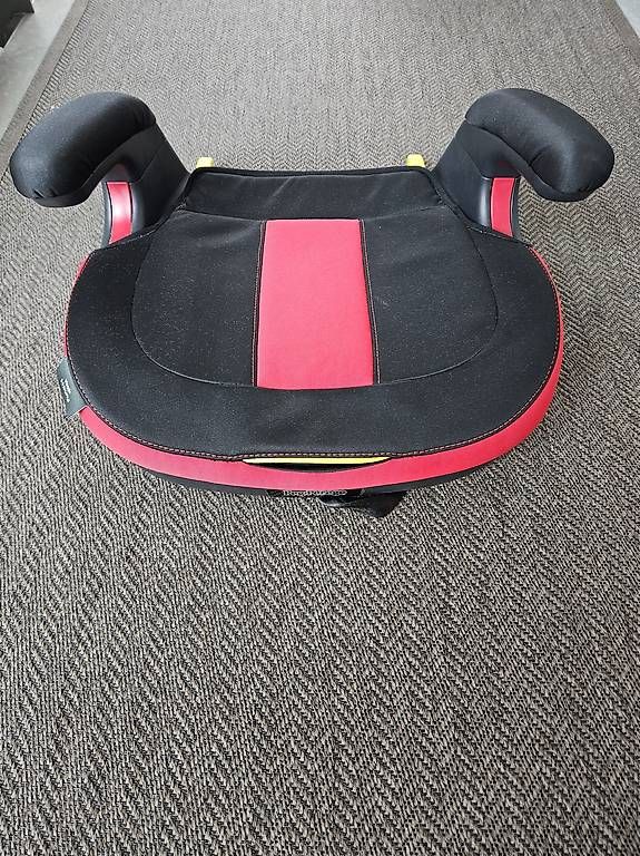 Seggiolini per auto: Rialzo isofix – Usato da Biasca venduto da vin_cm87 1