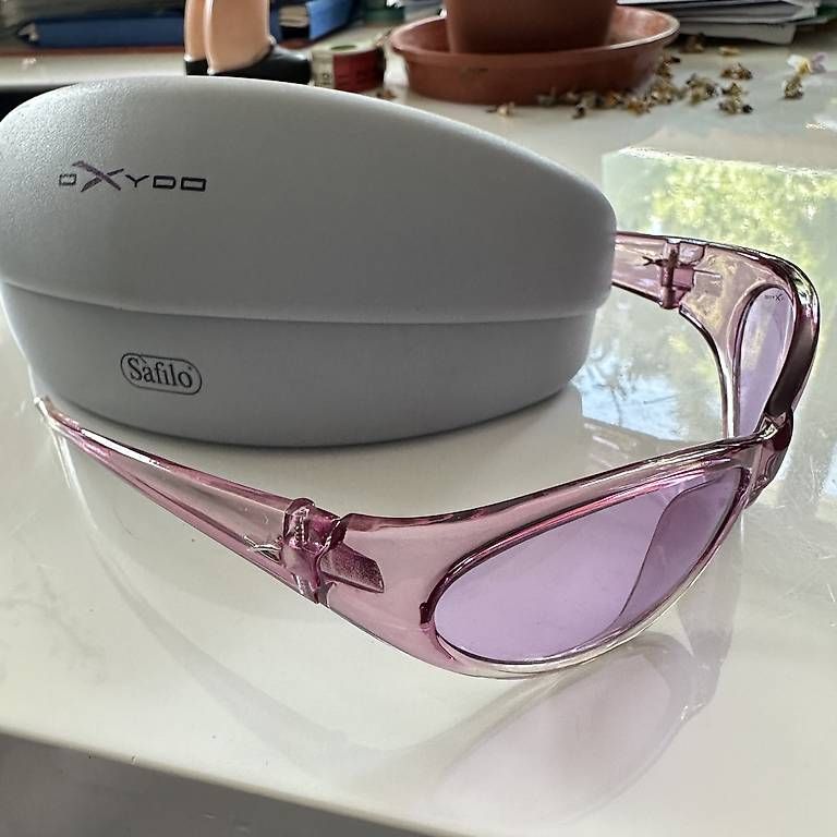 Occhiali & Lenti: Lunettes solaires Oxydo  7 - 13 ans + boîte – Nuovo (secondo la descrizione) da La Chaux-de-fonds venduto da ccjp 2
