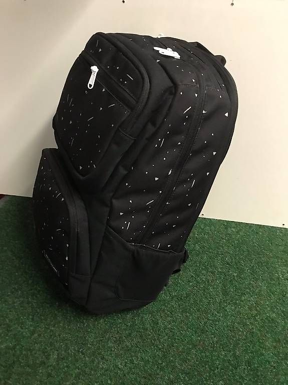 Rucksäcke: DAKINE Rucksack NEU – Gebraucht aus Kerns von inspo 2