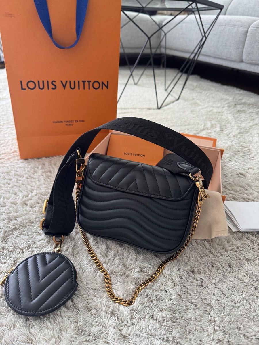 Borse da donna: Louis Vuitton New Wave Multi Pochette – Usato da Kriens venduto da Anera 2