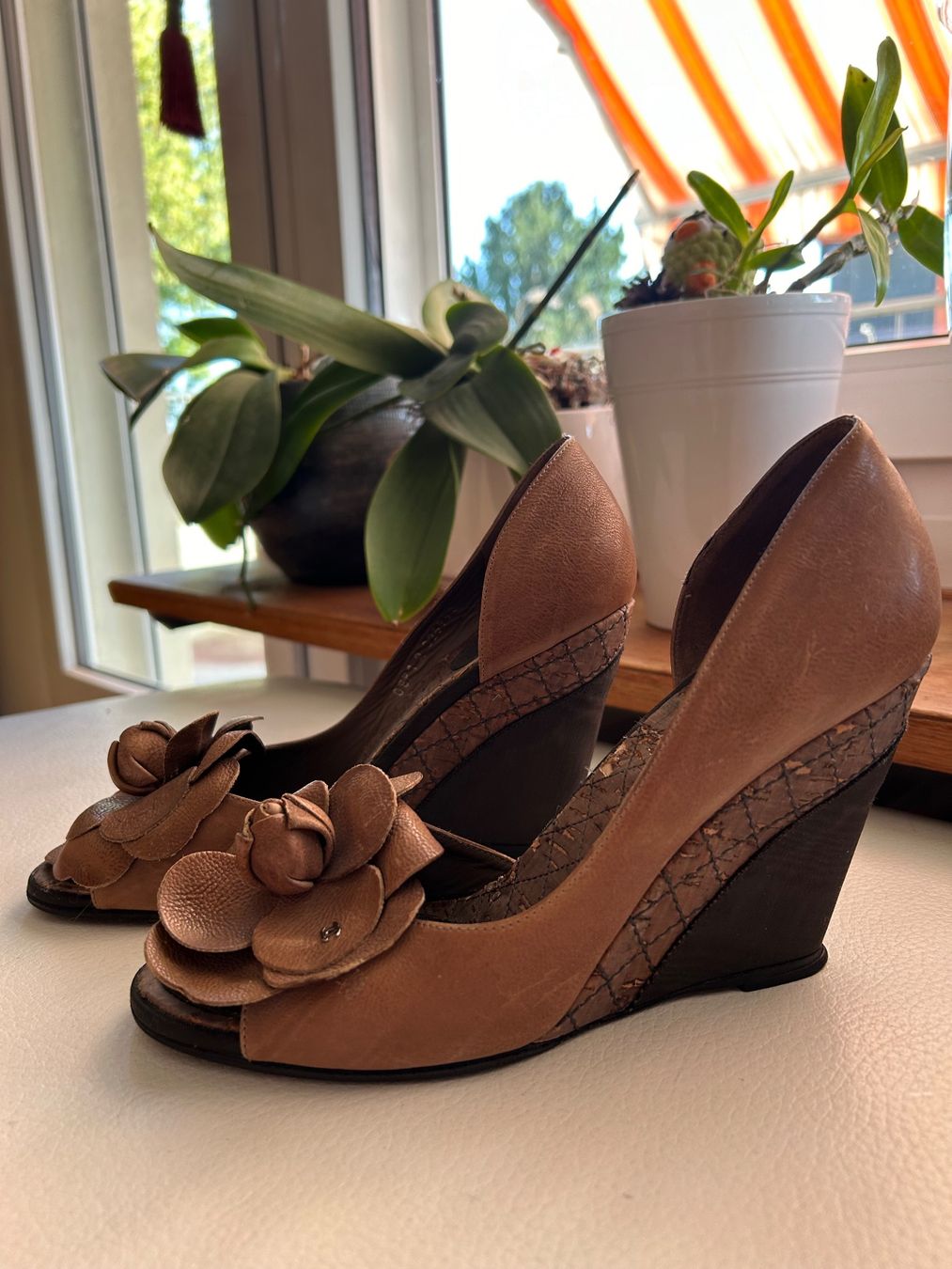 Chanel Scarpe da donna: Chanel cork open toe heels (38C) – Usato da Rüschlikon venduto da Tey_sl 4