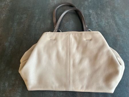 La Capra Handtasche(Ziegenleder) helles beige,Griffe d'braun
