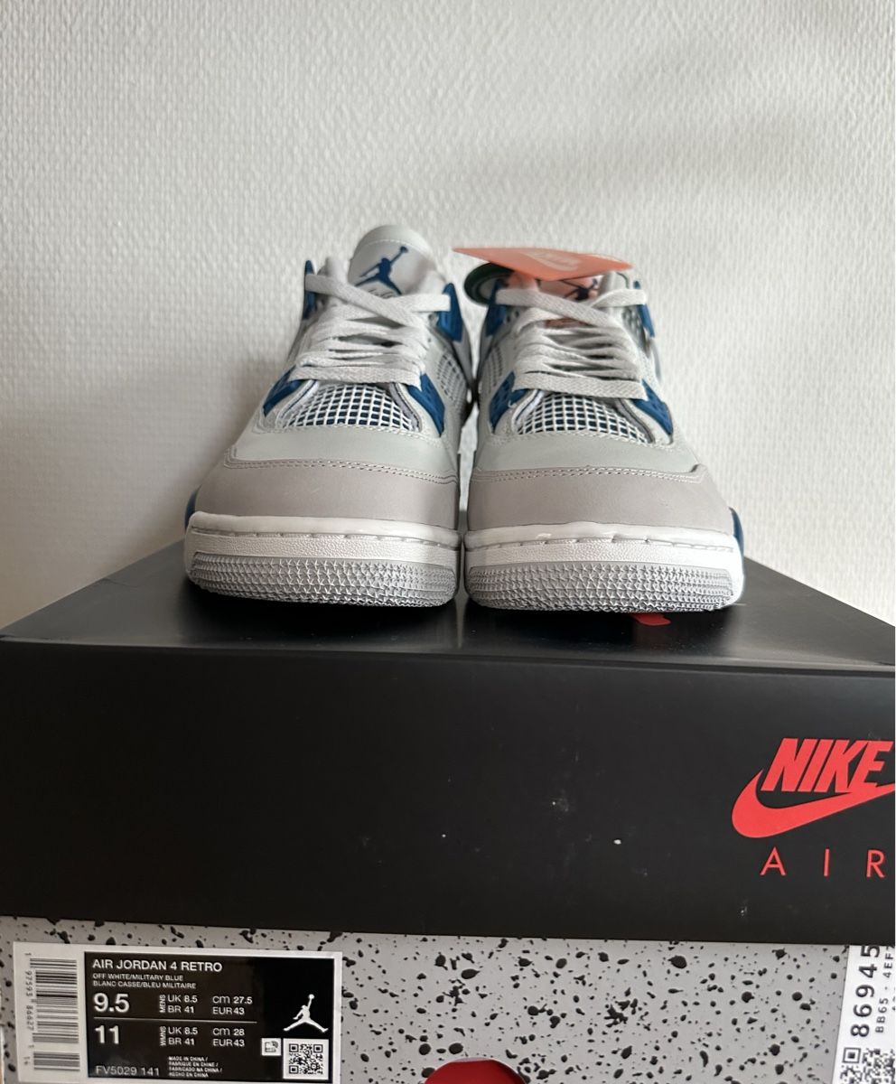 Jordan Scarpe da uomo: Jordan 4 Retro Military Blue / EU 43 – Nuovo e nell'imballaggio originale da Abtwil SG venduto da PauloDybala10 4
