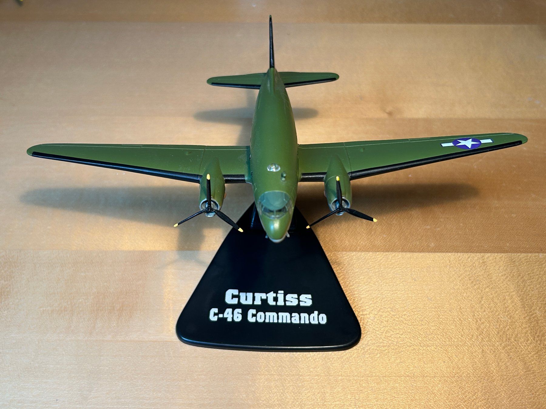 Kit di modellismo & Modellini statici: Flugzeugmodell Curtis C-46 Commando 1: 144 – Usato da Kloten venduto da HeiHo68 2