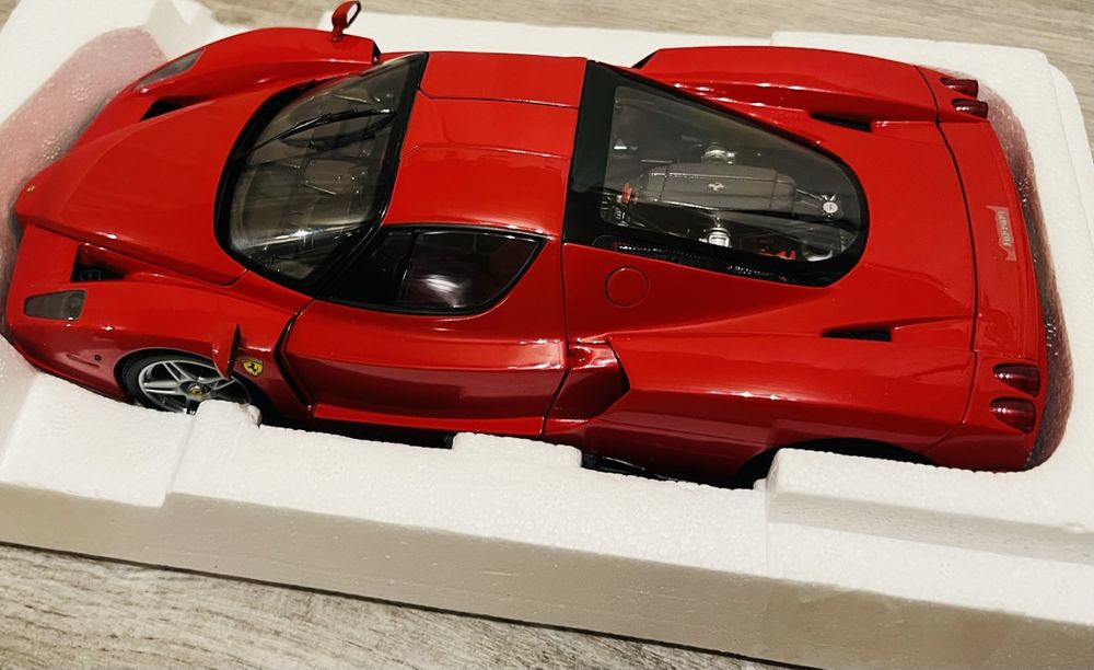 FERRARI ENZO 1/18 BBR jaune gallio EUR 700,00 - FR