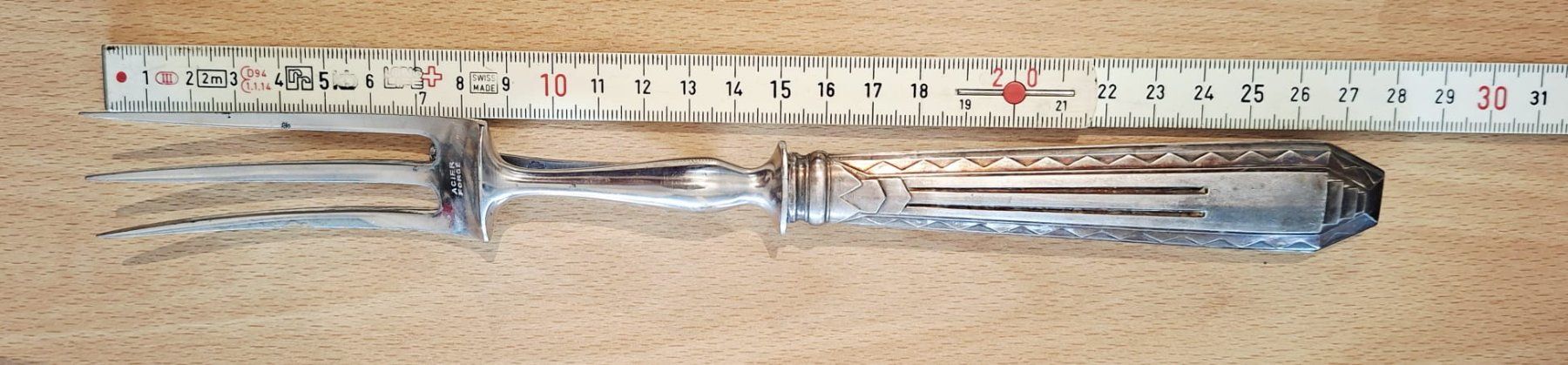 Forchette: Tranchiergabel mit Silbernem Griff – Usato da Weiningen ZH venduto da nic--ole