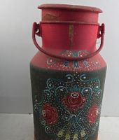 Alte bemalter Milchkanne aus Metall