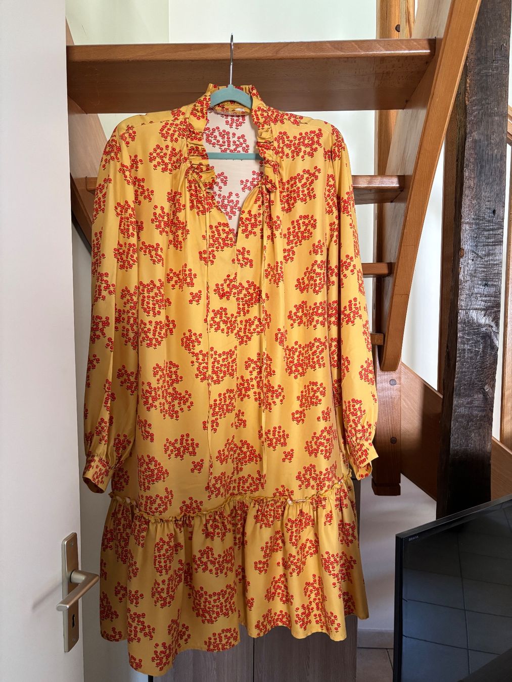 Vestiti: KLEID AUS 100% SEIDE – Usato da Zürich venduto da STYLEHAUS 3