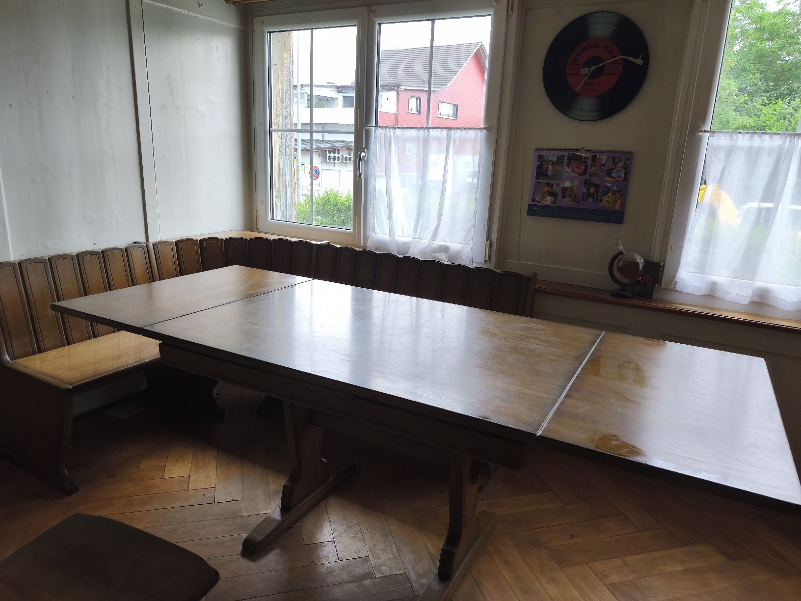 Set di tavolo e panche: Esstisch mit Eckbank Holz  – Usato da Amlikon-Bissegg venduto da adinafranchi 5