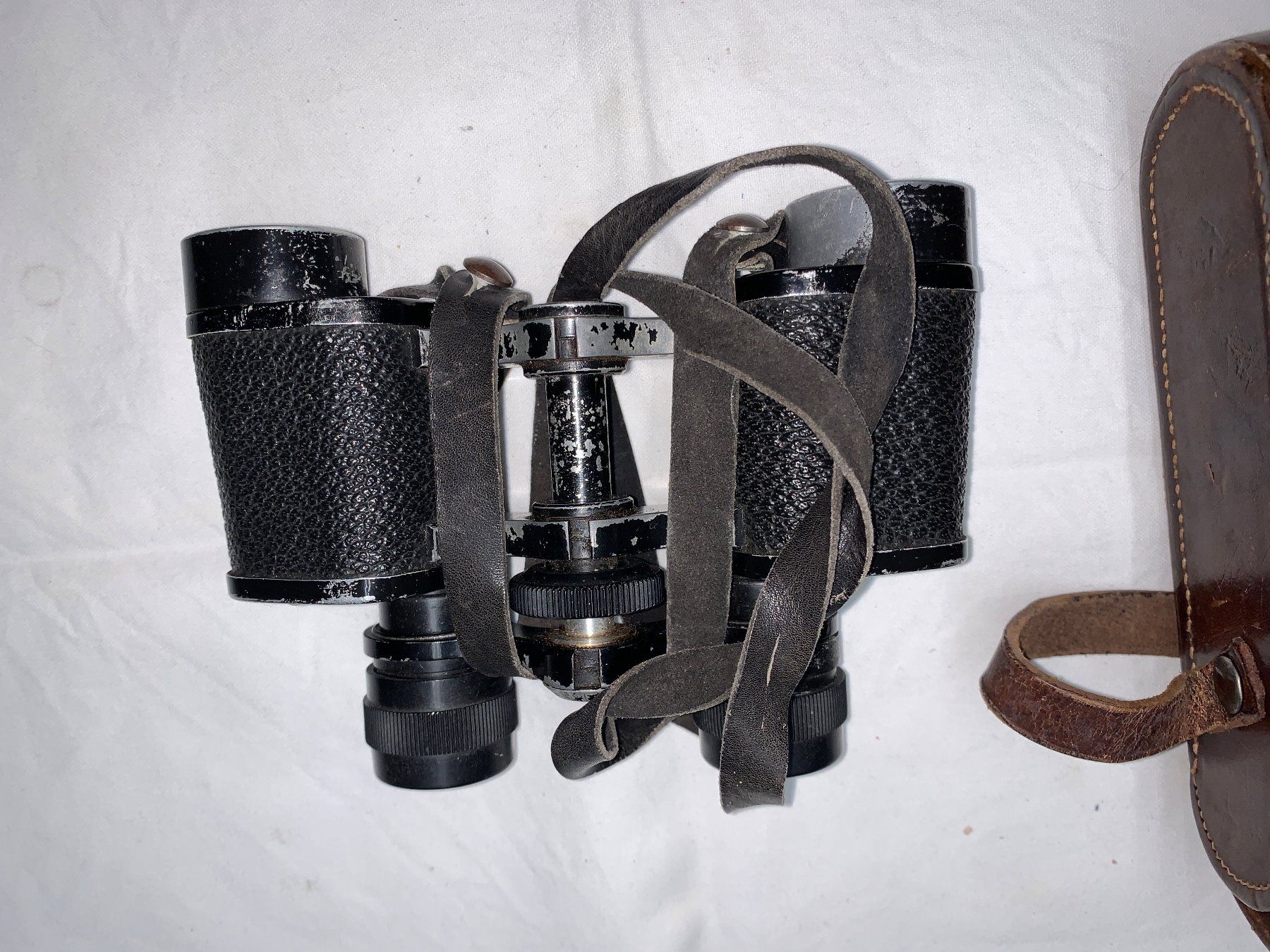 Feldstecher: Fernglas mit Ledertasche Gebraucht – Gebraucht aus Rickenbach SZ von Frickler 2