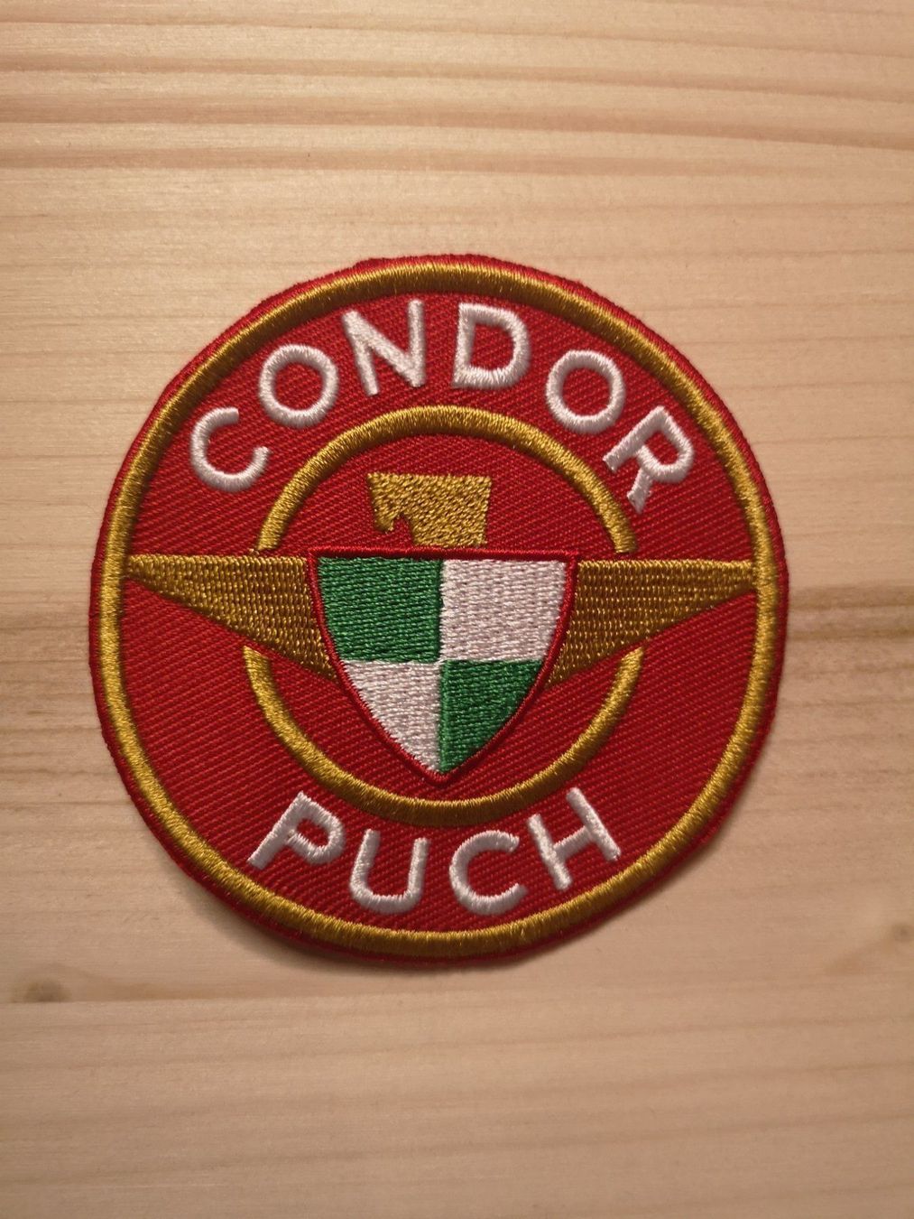 Puch Toppe: Aufnäher Badge Patch Mofa Töffli CONDOR PUCH – Nuovo e nell'imballaggio originale da Grosswangen venduto da Jumbo1983