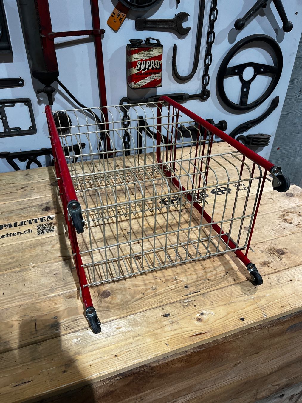 Mobili & Arredamento: Gittergestell / Küchenwagen / Stringwagen Vintage – Usato da Luzern venduto da Fracht-Design 3