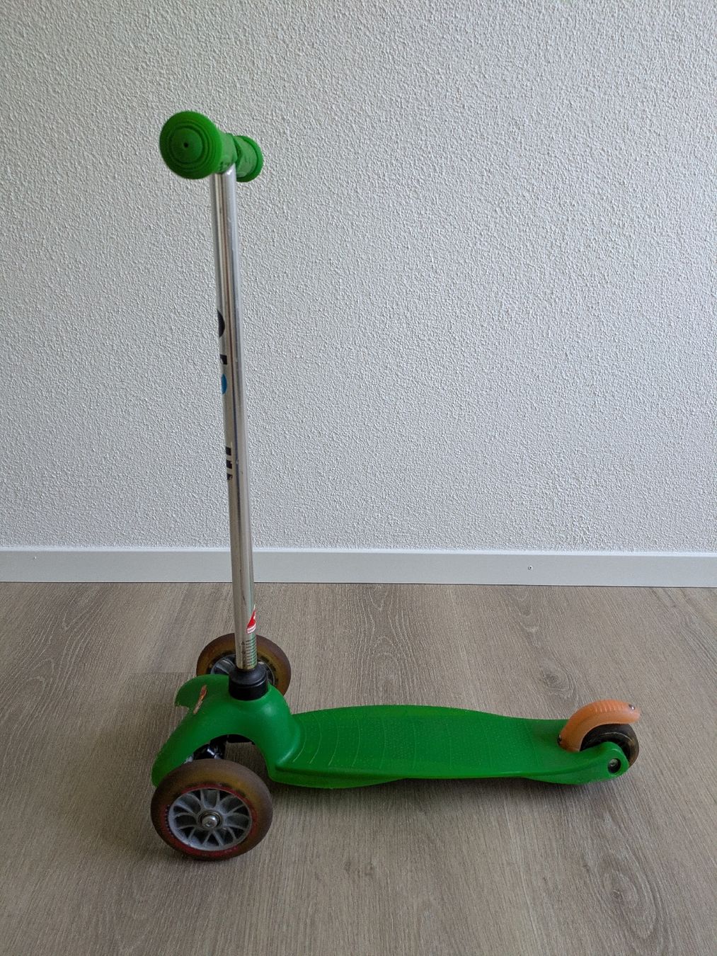Micro Kickboard: Micro Mini Scooter / Trottinette 3in1 – Usato da Kölliken venduto da mic_9n9d 2