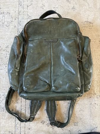 Rucksack Officine Creative Leder grün mit Mangel