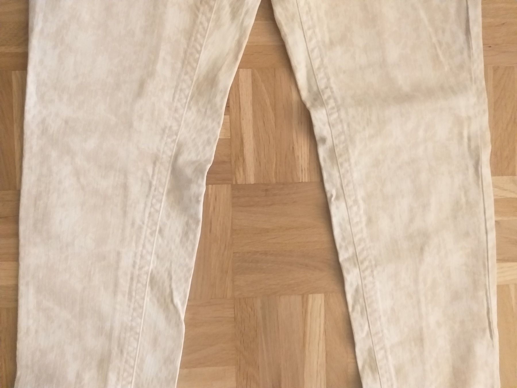 Marc Cain Jeans: MARC CAIN Jeans taille / Grosse M (3) – Gebraucht aus Cossonay-ville von Super-Price-Quality 2