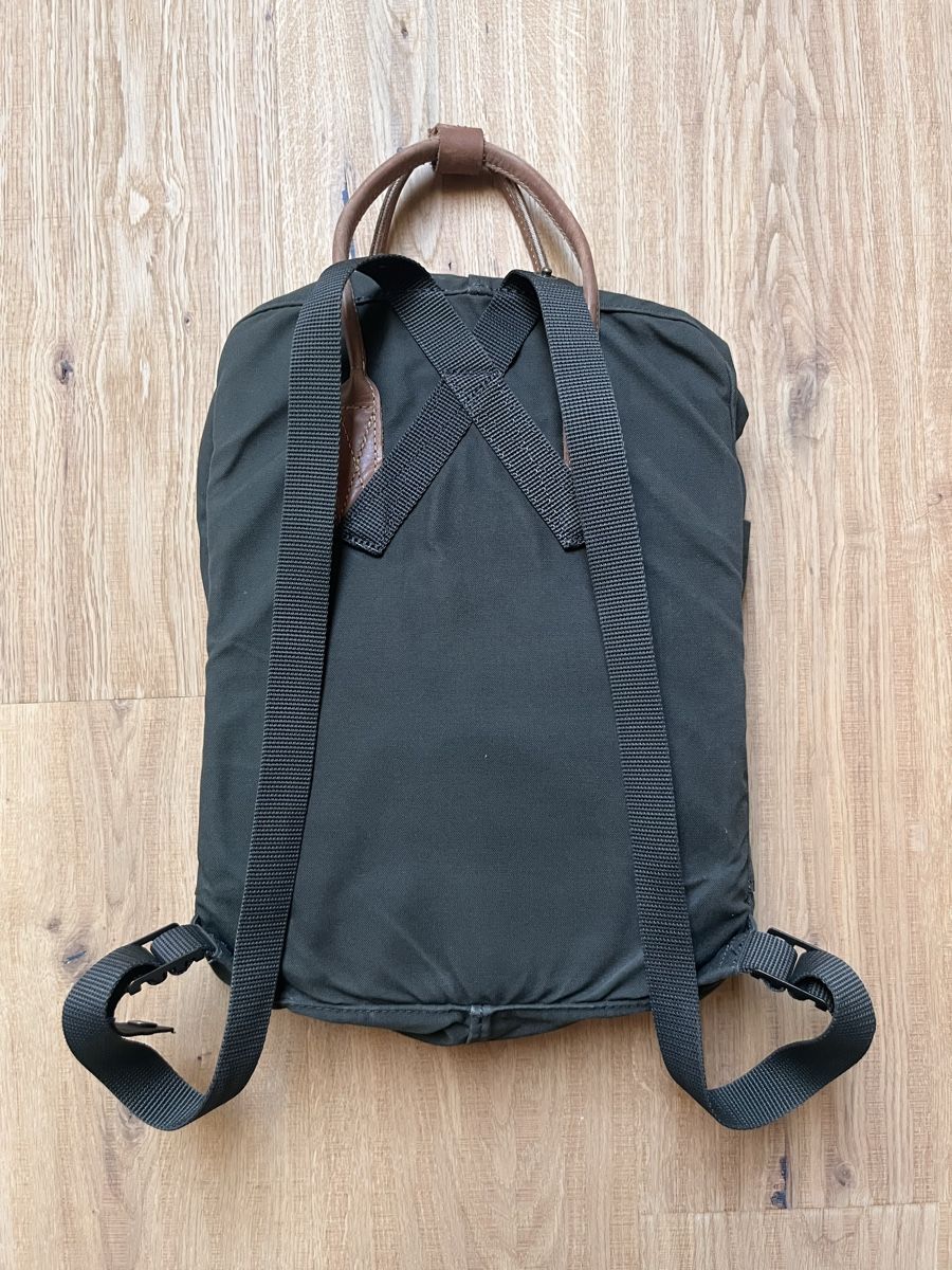 Fjällräven Zaini: Fjällräven Rucksack Kanken No.2 Deep Forest – Nuovo (secondo la descrizione) da Aarau venduto da abu_8xgb 1