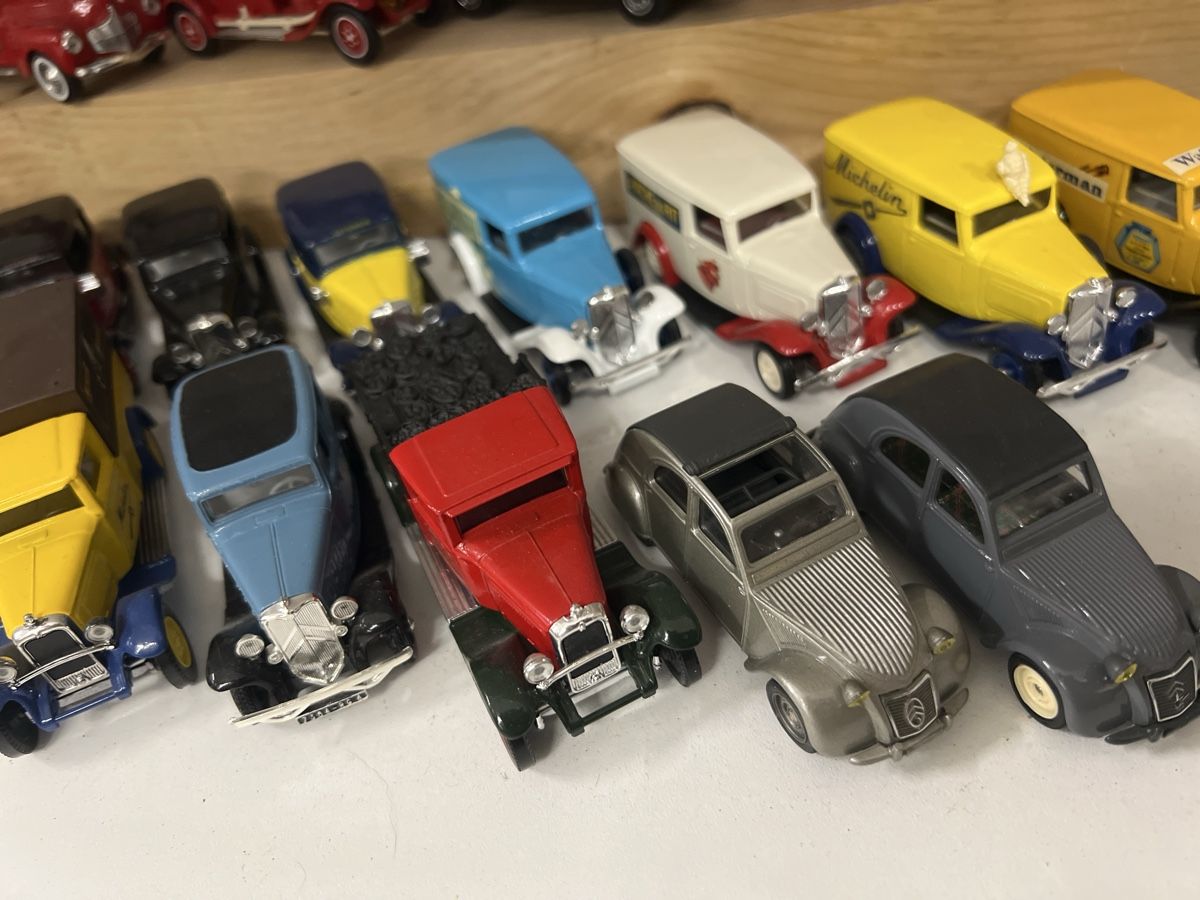 Citroën Modellini d'auto: 52 Modellautos 1/43 Citroen & Renault – Usato da Steffisburg venduto da gfell2 2