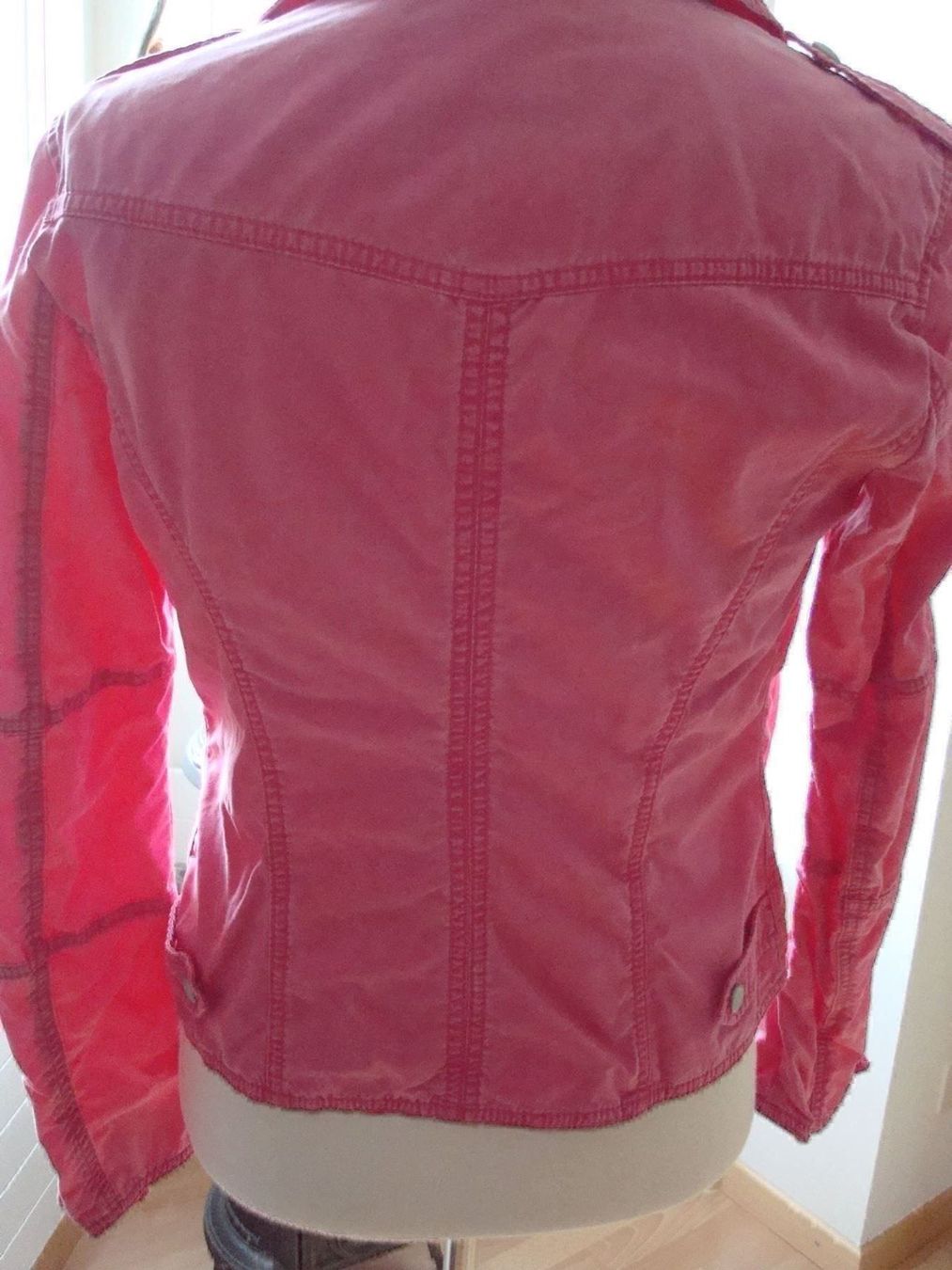 Esprit Giacche: Jacke von Esprit in cyclam – Usato da Landschlacht venduto da girris100 2