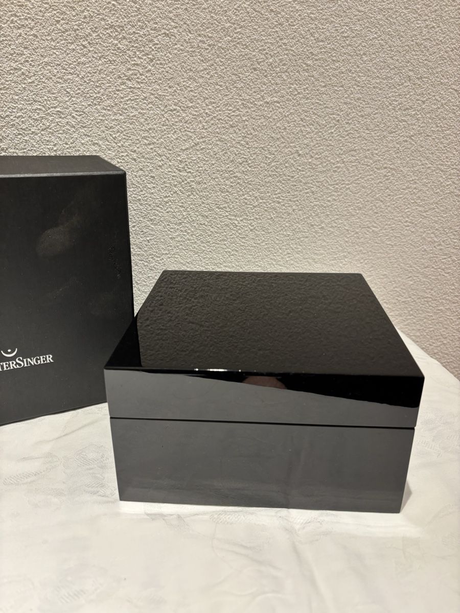Scatole porta orologi: Edle MeisterSinger Uhren Box Hochglanz – Nuovo (secondo la descrizione) da Flums venduto da Limatools 1